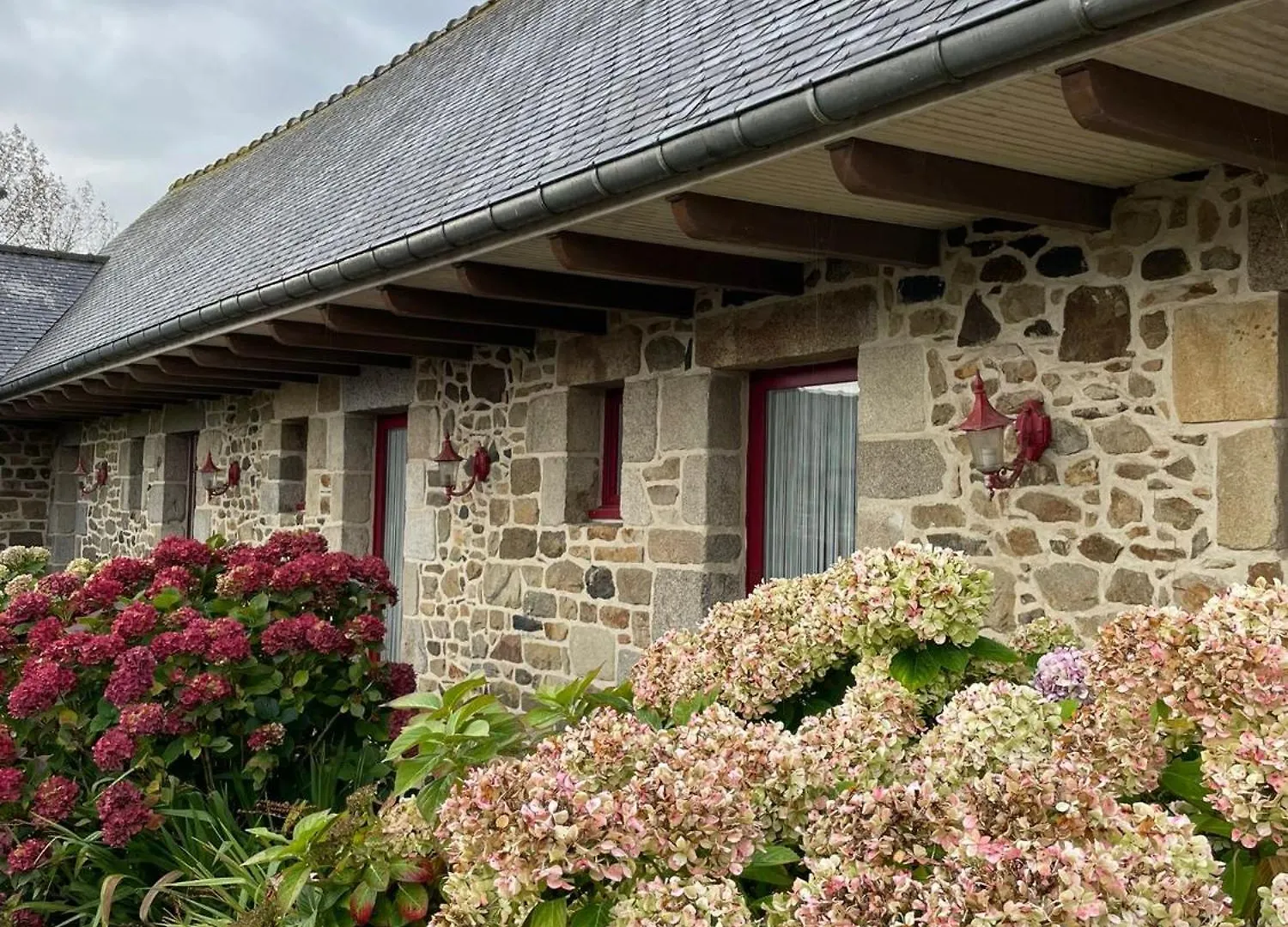 Hotel Les Voisins Beaucemaine Ploufragan