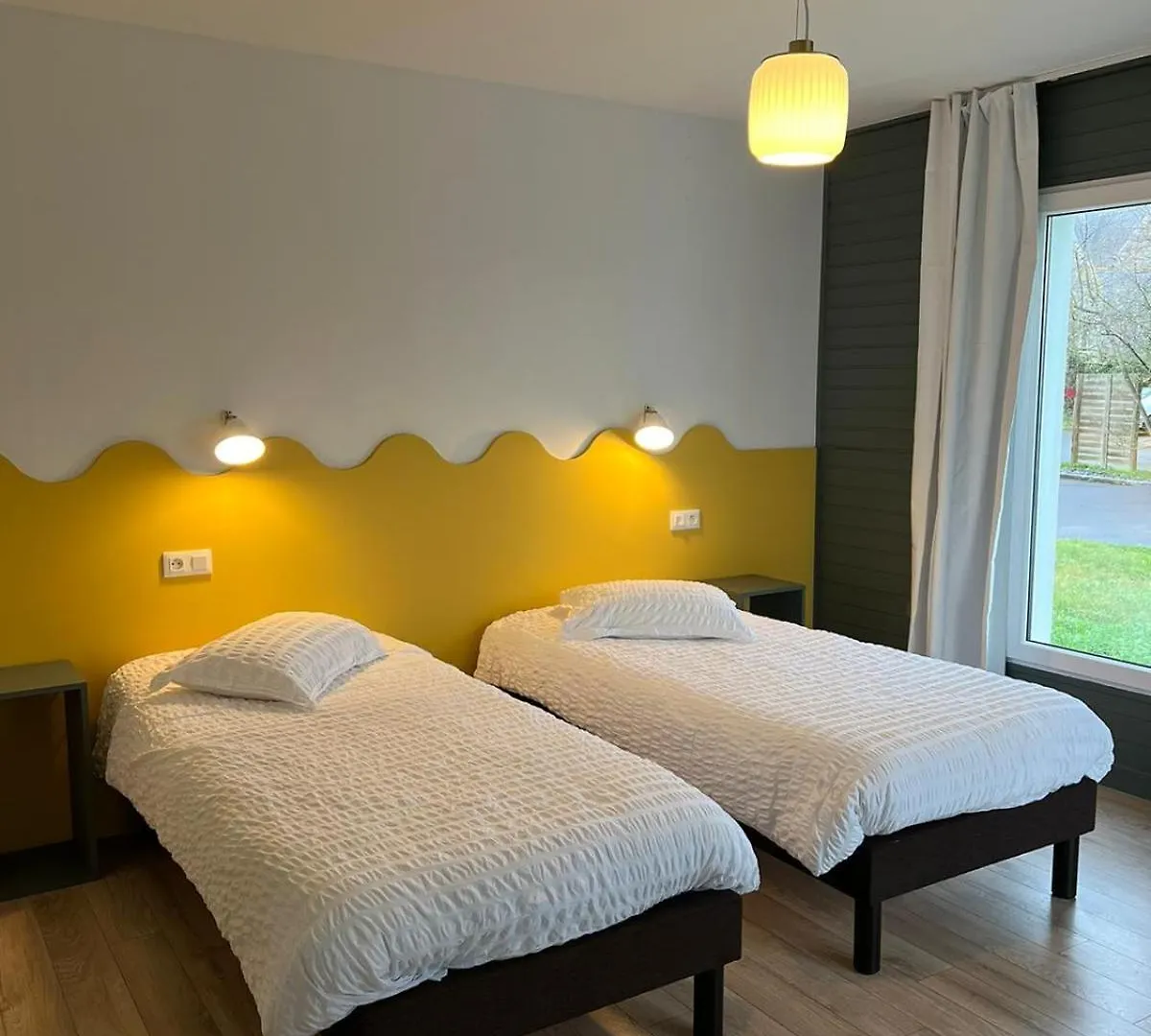 Hotel Les Voisins Beaucemaine Ploufragan 2*,  Γαλλία