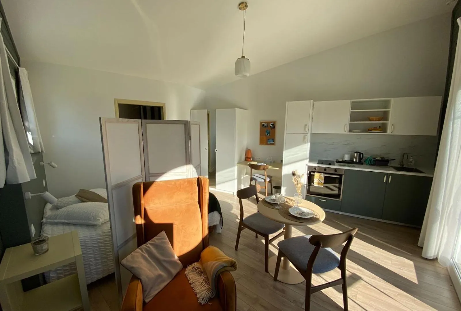 Hotel Les Voisins Beaucemaine Ploufragan 2*,